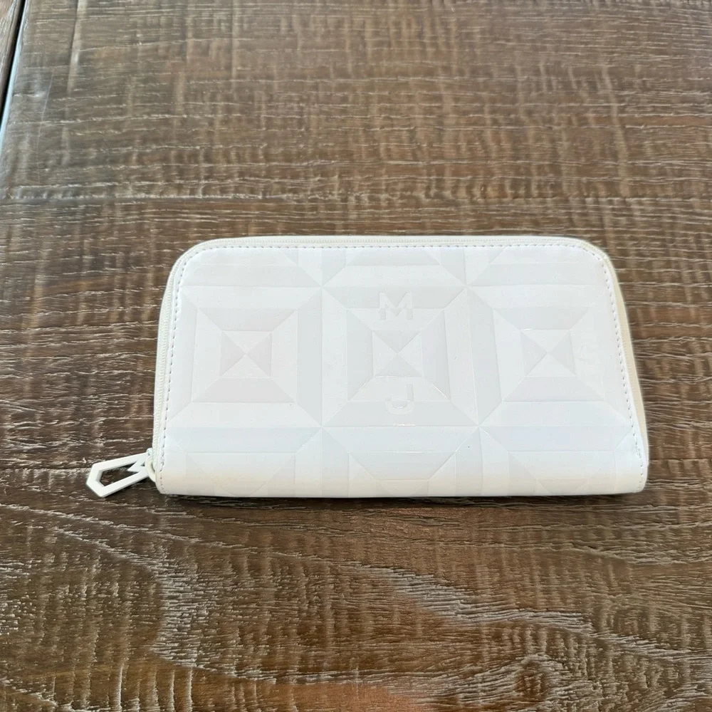 Marc by Marc Jacobs white Wallet - Picture 2 of 5